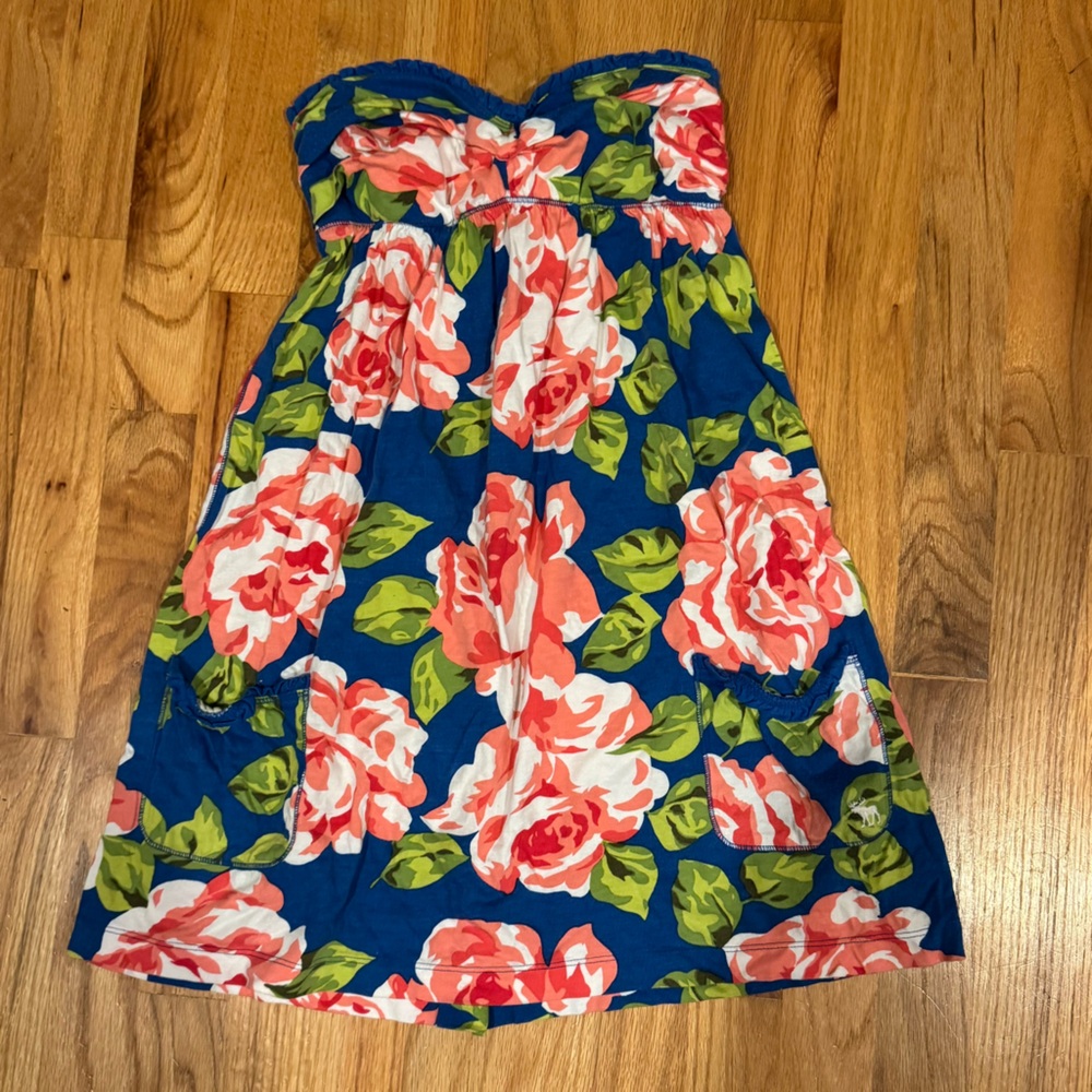 Abercrombie & Fitch Strapless Rose Mini Dress